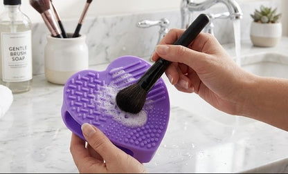 Heart Shape Makeup Brush Cleaner